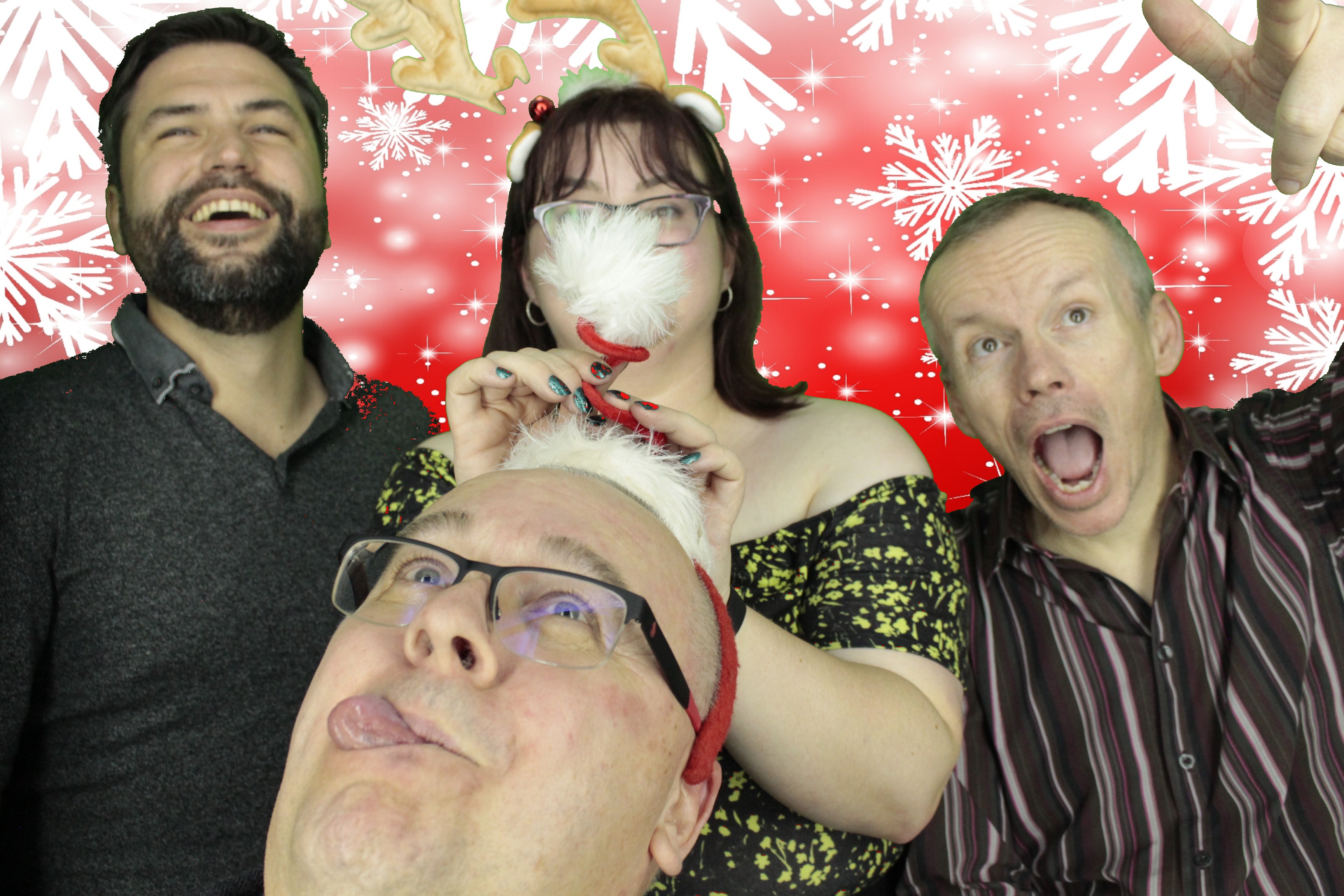 Ocean Network Express Christmas Party 2019 | View more photos from the event at gallery.myphotoboothexperience.co.uk/u/MyPhotoBoothExperienceLtd/Ocean-Network-Express-Christmas-Party-2019